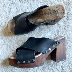 Korks: CrissCross Faux Wood Block Heel Black Leather Studded Vamp Platforms